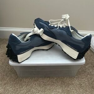 New Balance 327